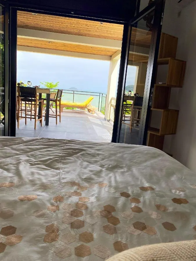 Apartment Appartement Vue Mer Avec Piscine Privee A La Trinite 98M²