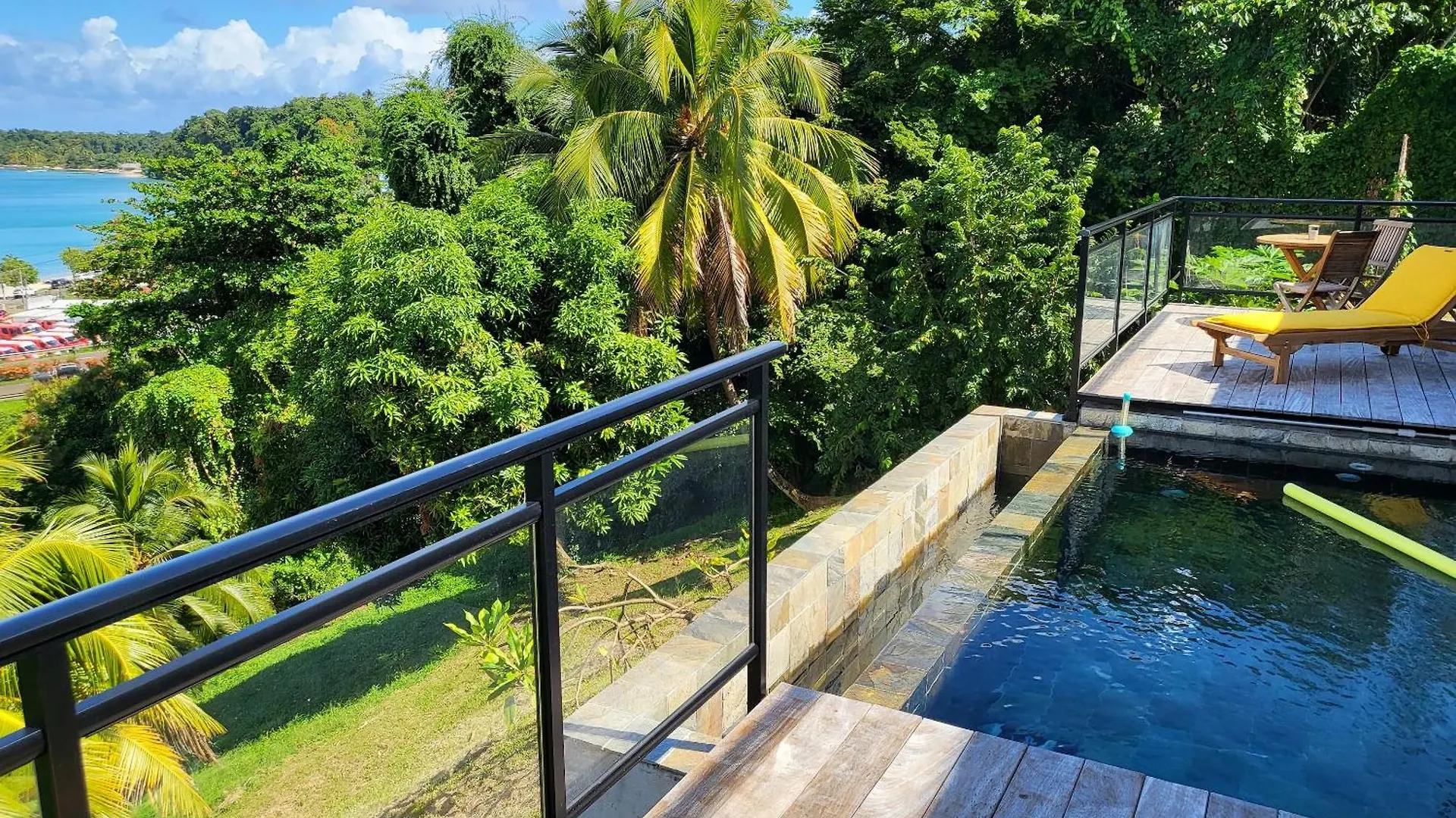 Apartment Appartement Vue Mer Avec Piscine Privee A La Trinite 98M²